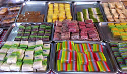 Nyona kueh (multicoloured local cakes that are very Singaporean and one of my favourite things to eat)
