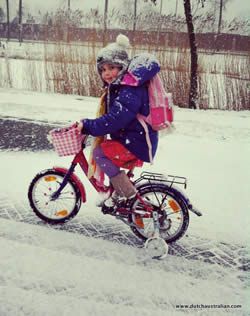 Cycling to school - in the snow!
