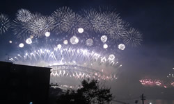 NYE fireworks Sydney Harbour Bridge