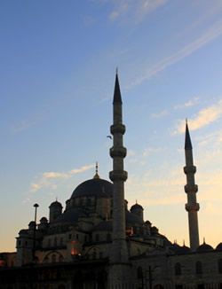 Yeni Mosque in Eminonu in Istanbul