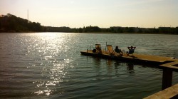 Enjoy a coffee on Töölönlahti in the late summer sun